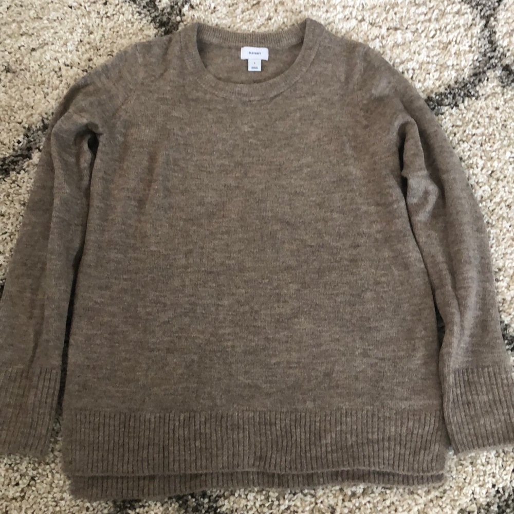 Women’s old navy sweater
